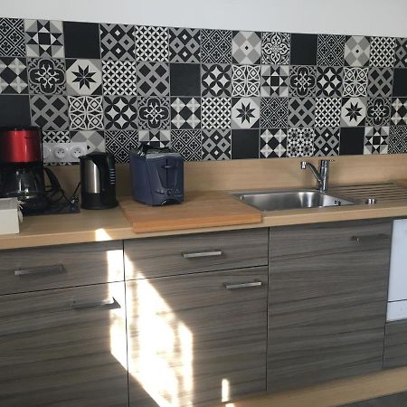 Appartement T2 Independant Dans Maison Pugny-Chatenod Kültér fotó