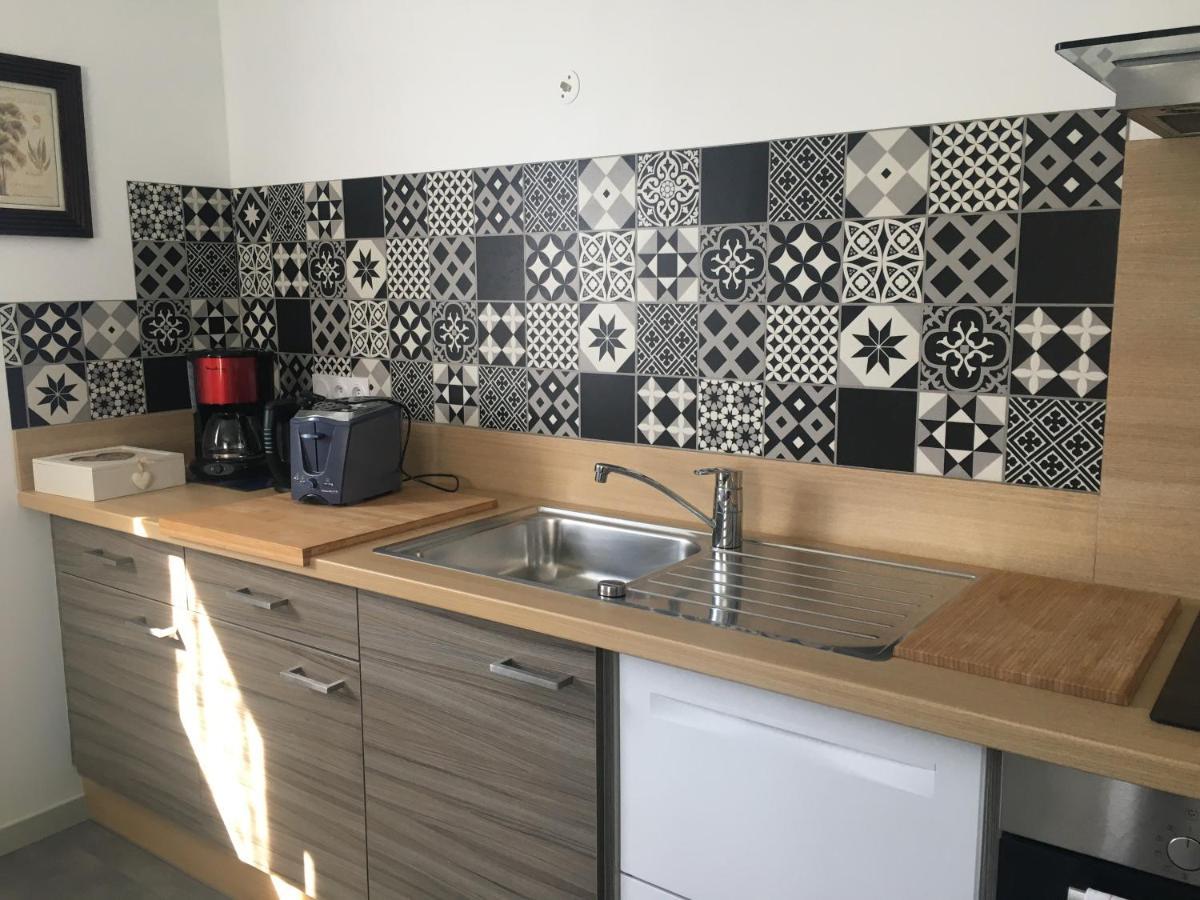 Appartement T2 Independant Dans Maison Pugny-Chatenod Kültér fotó