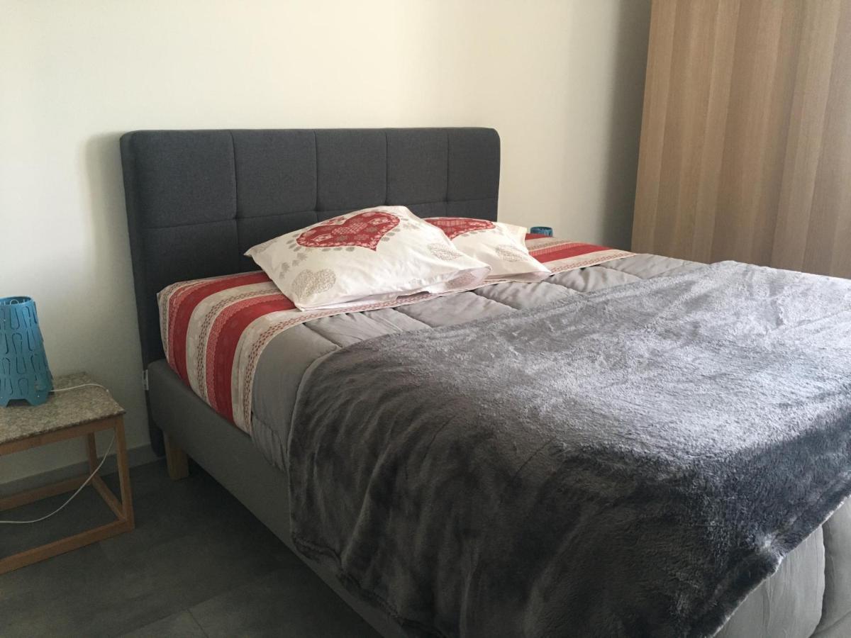 Appartement T2 Independant Dans Maison Pugny-Chatenod Kültér fotó